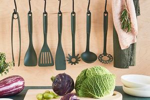 Renewable Biomaterial Helped Utensil Maker Set the Table for Success